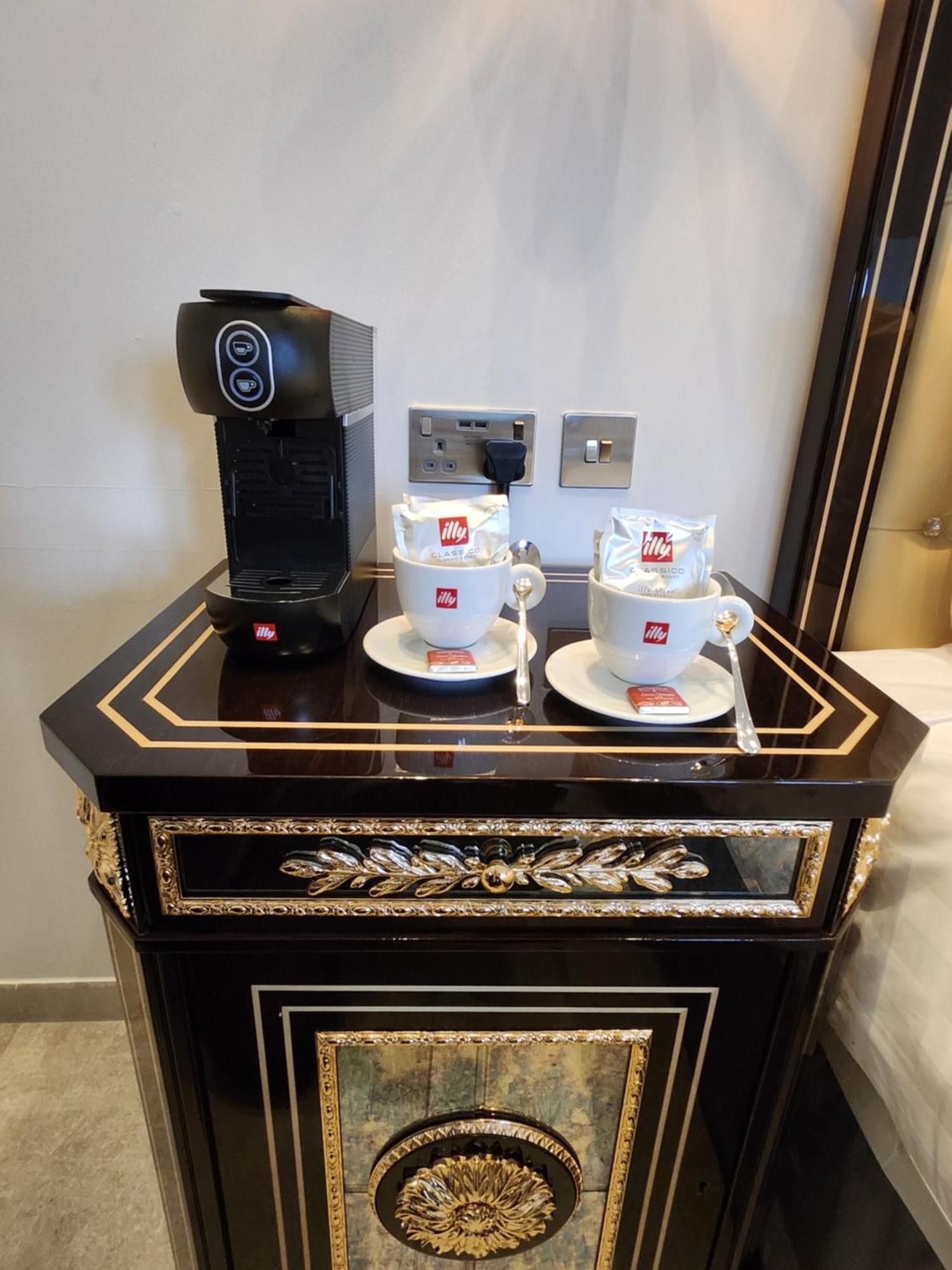 Weston Manor Hotel المظهر الخارجي الصورة